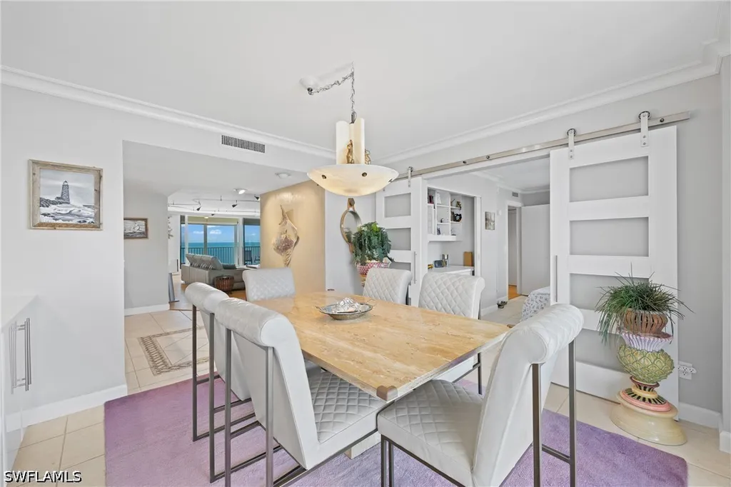 10691 Gulf Shore Drive Naples FL 34108