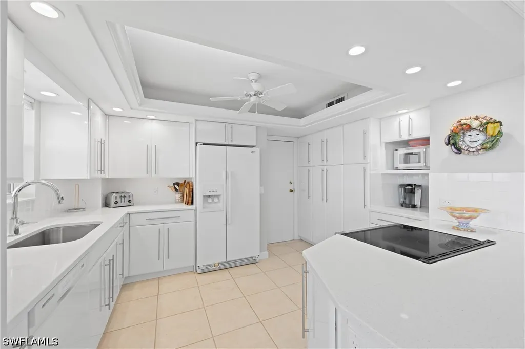 10691 Gulf Shore Drive Naples FL 34108