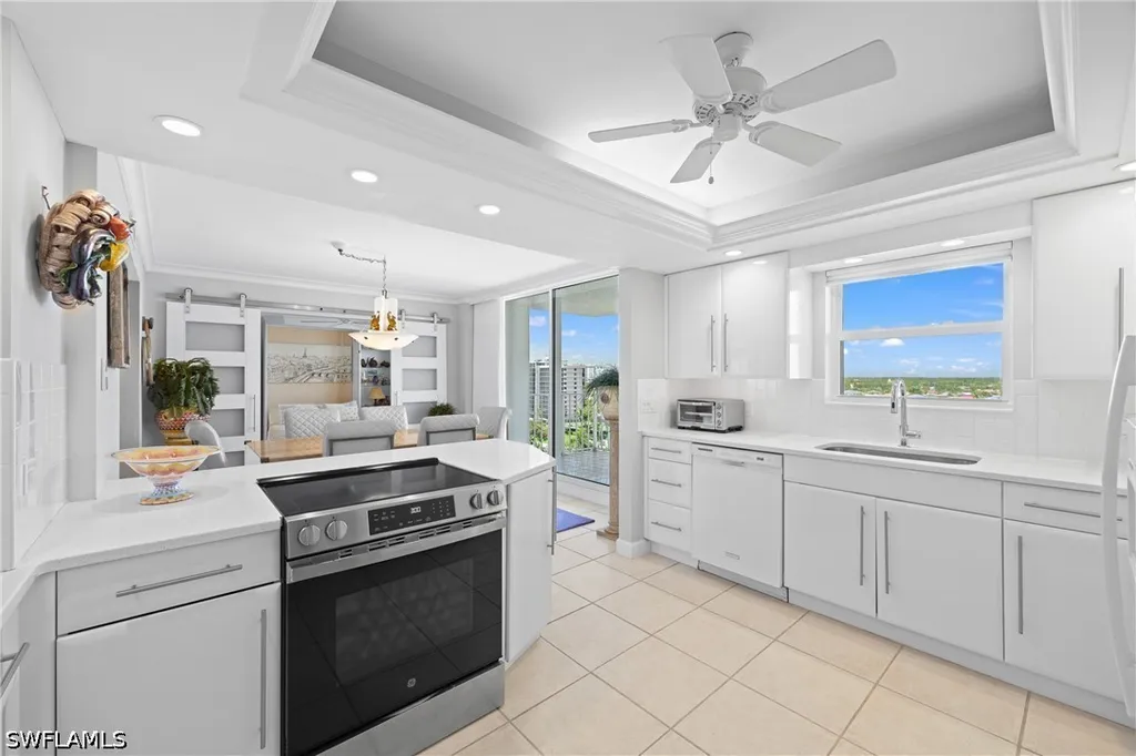 10691 Gulf Shore Drive Naples FL 34108