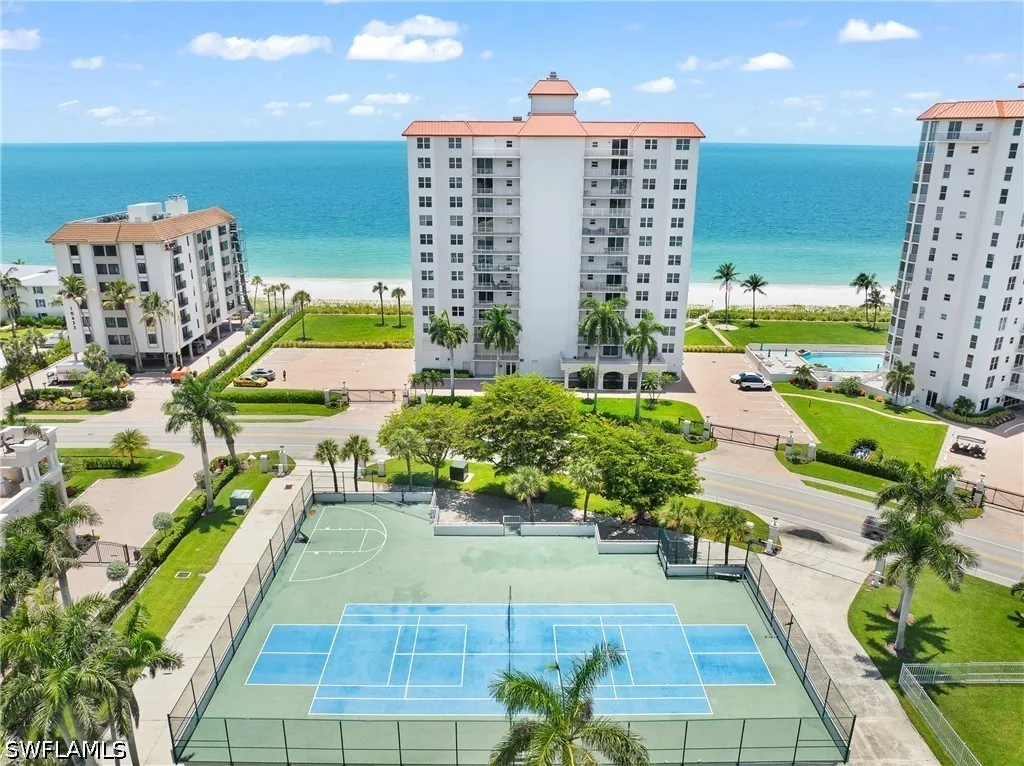 10691 Gulf Shore Drive Naples FL 34108