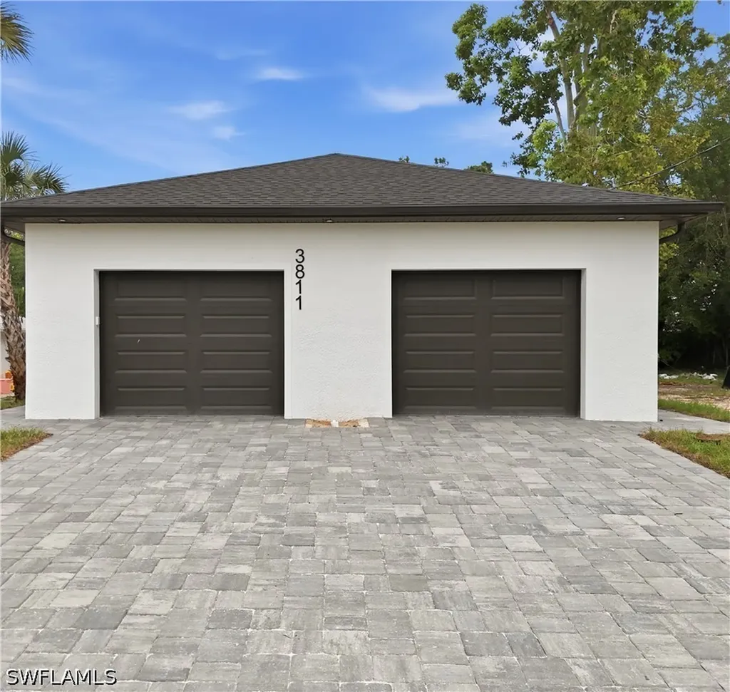 Fort Myers FL, 4030 Washington Avenue