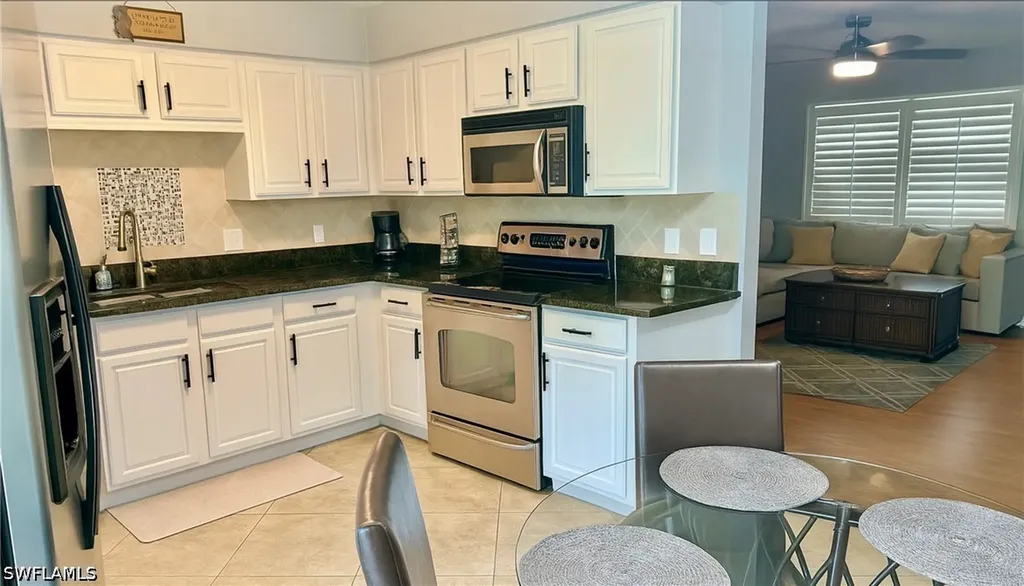 633 Palm View Drive Naples FL 34110