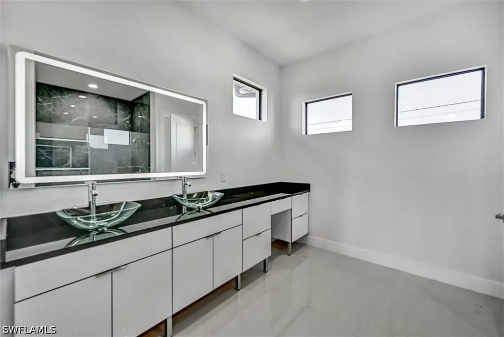 1717 Chiquita Boulevard N Cape Coral FL 33993