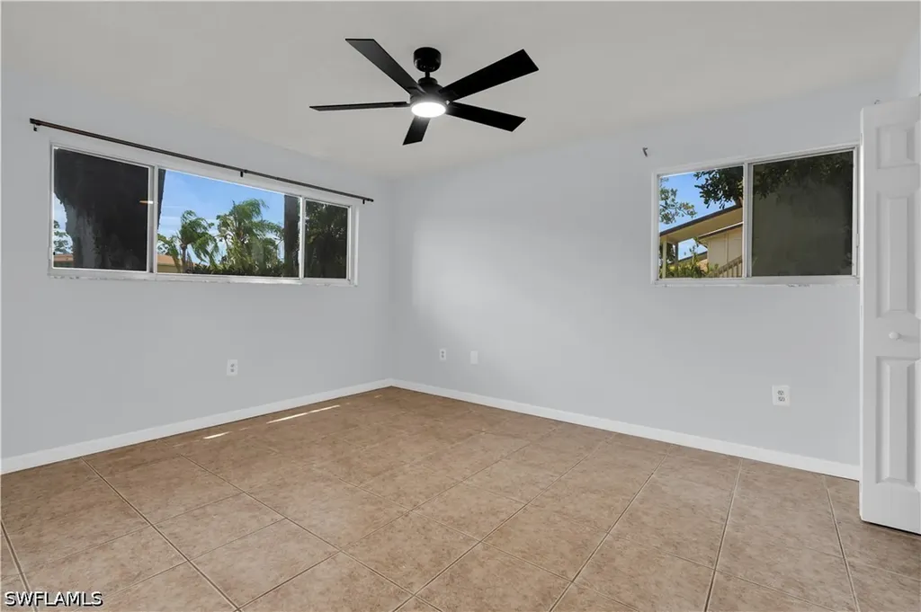 5713 Foxlake Drive North Fort Myers FL 33917