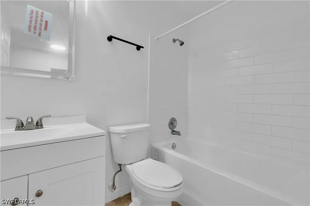 5713 Foxlake Drive North Fort Myers FL 33917