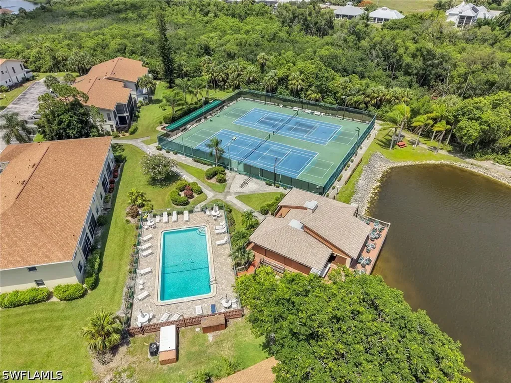 5713 Foxlake Drive North Fort Myers FL 33917