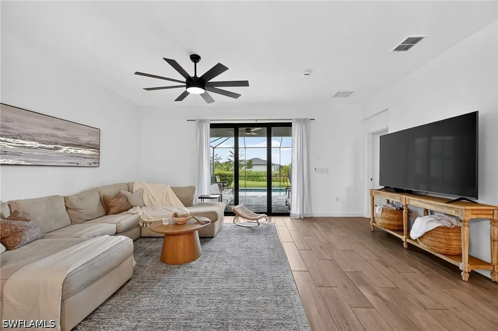 1385 Birdie Drive Naples FL 34120