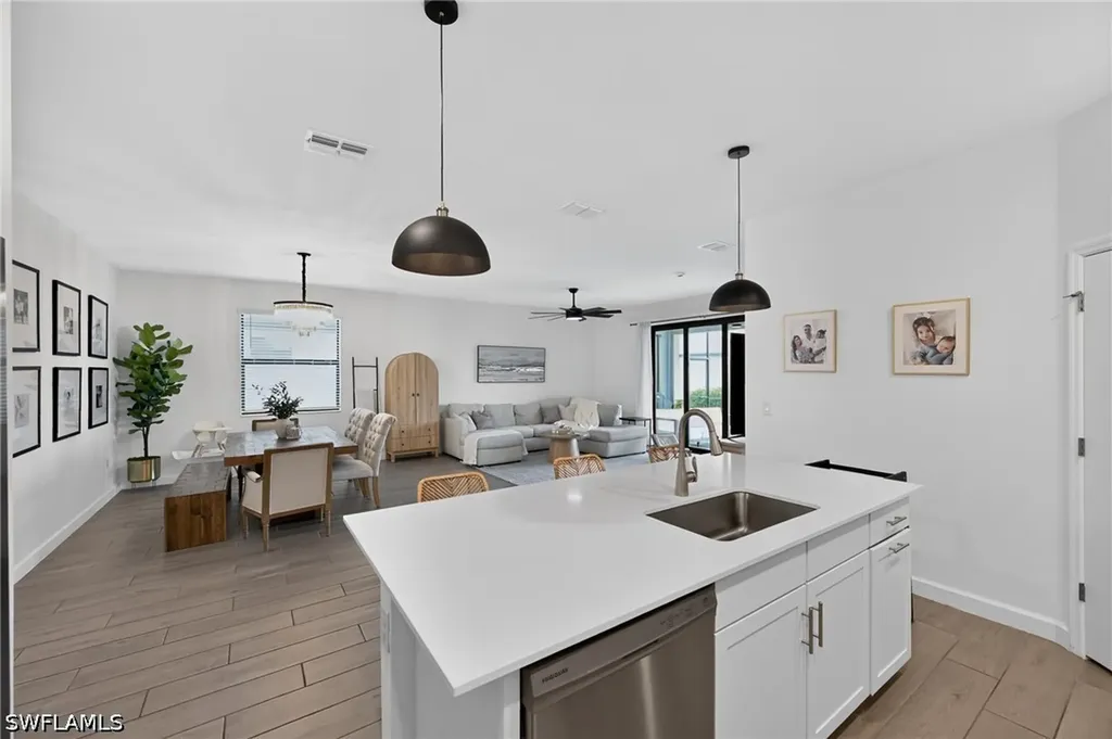 1385 Birdie Drive Naples FL 34120