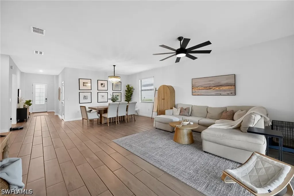 1385 Birdie Drive Naples FL 34120