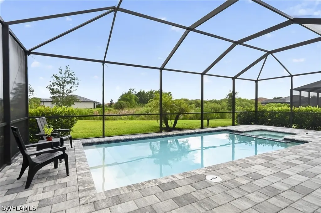 1385 Birdie Drive Naples FL 34120
