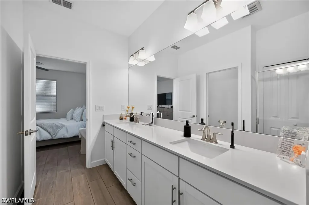 1385 Birdie Drive Naples FL 34120