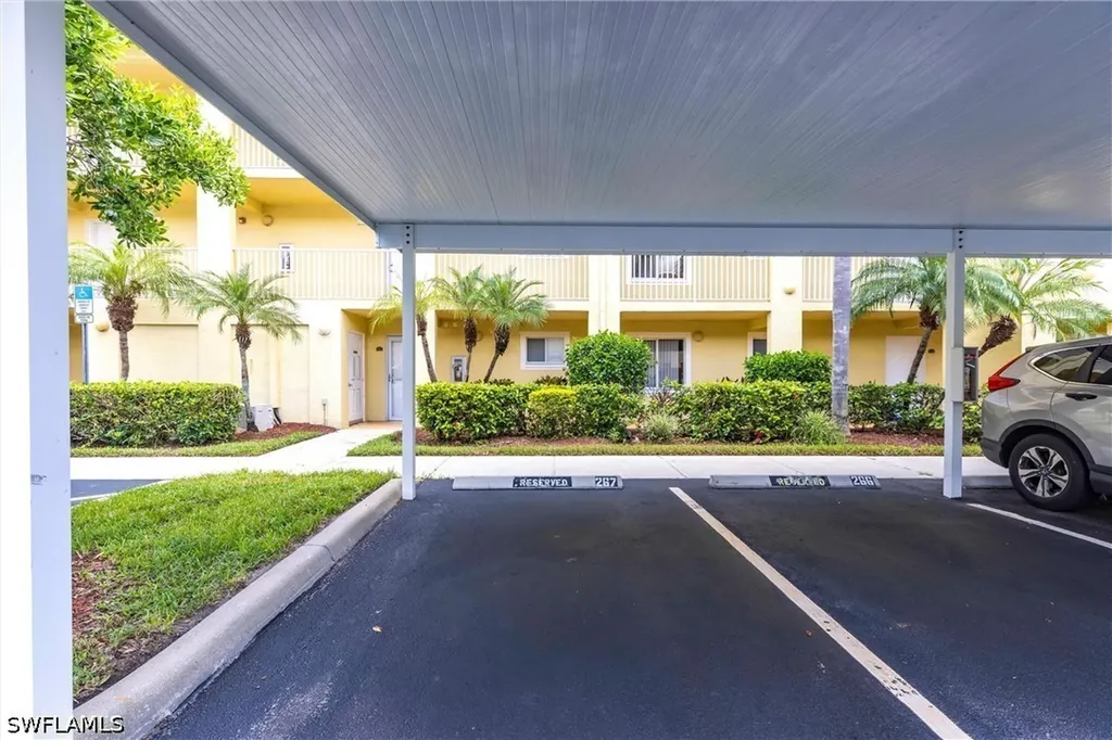 8274 Key Royal Circle Naples FL 34119