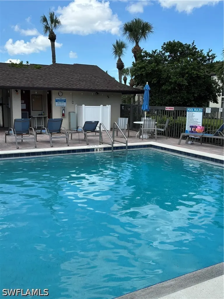 9285 Lake Park Drive Fort Myers FL 33919