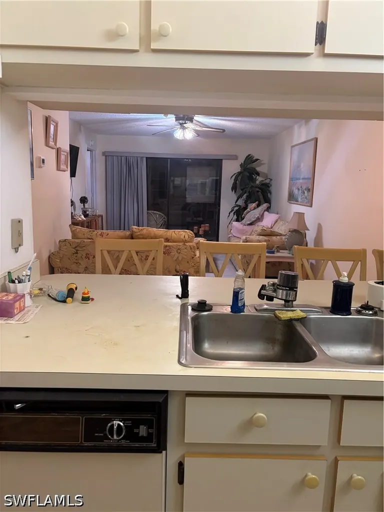 9285 Lake Park Drive Fort Myers FL 33919
