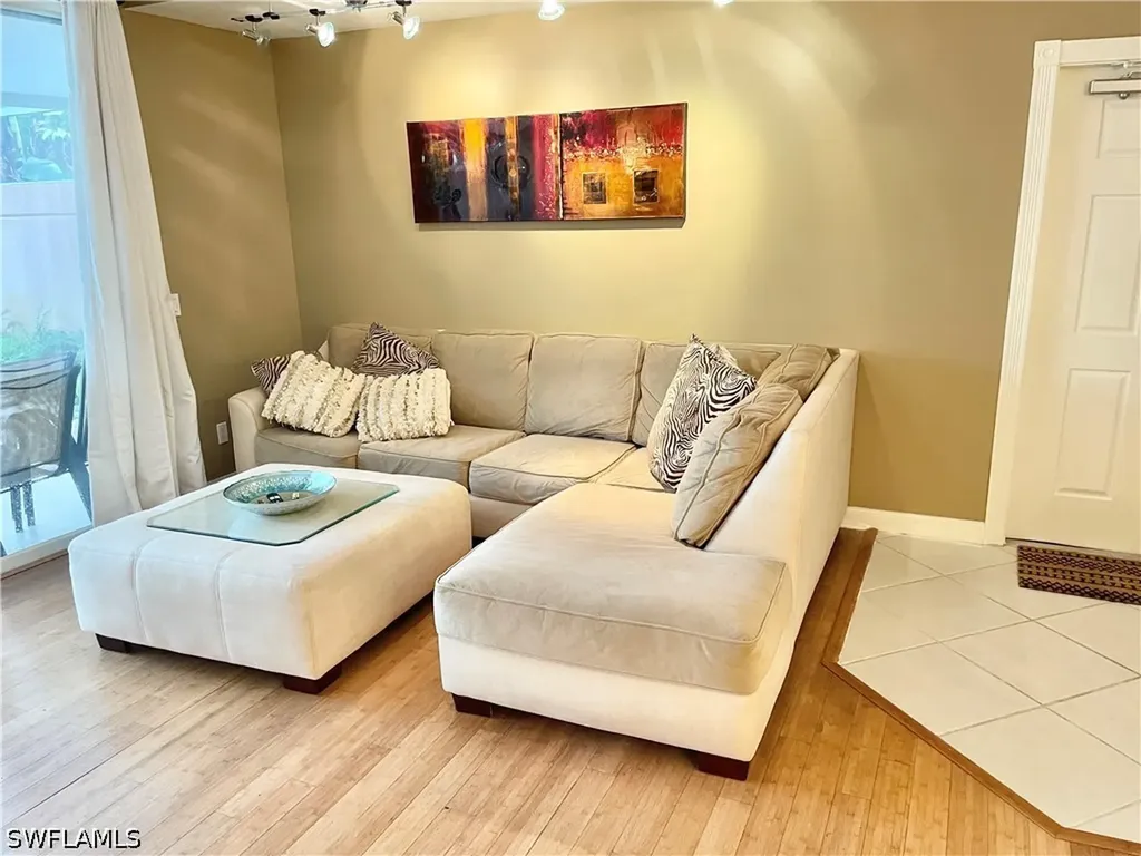 5601 Cove Circle Naples FL 34119