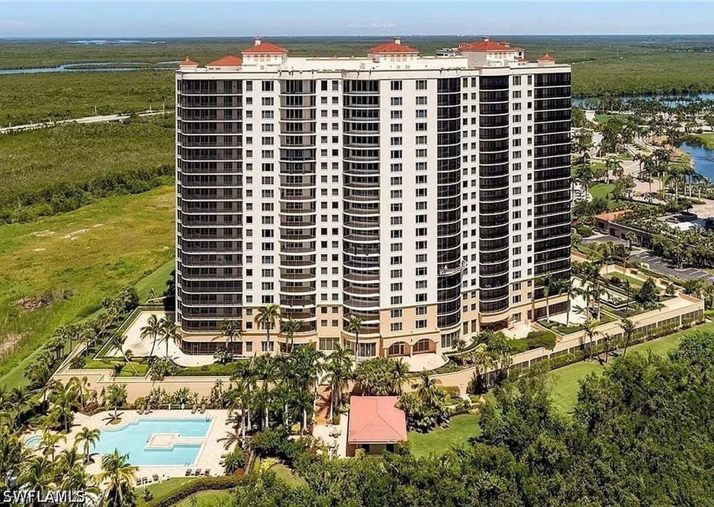 Naples FL, 1050 Borghese Lane, Unit 605
