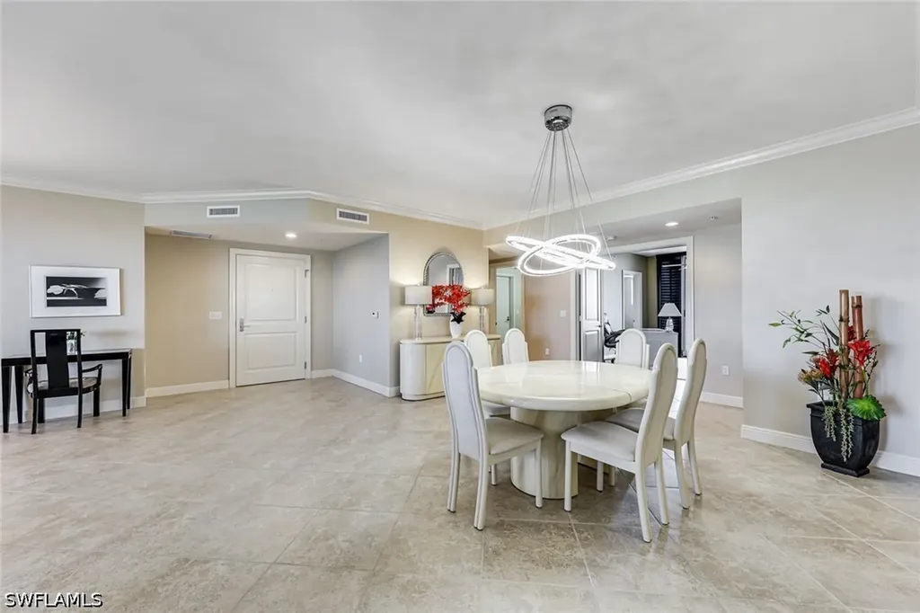 1050 Borghese Lane Naples FL 34114