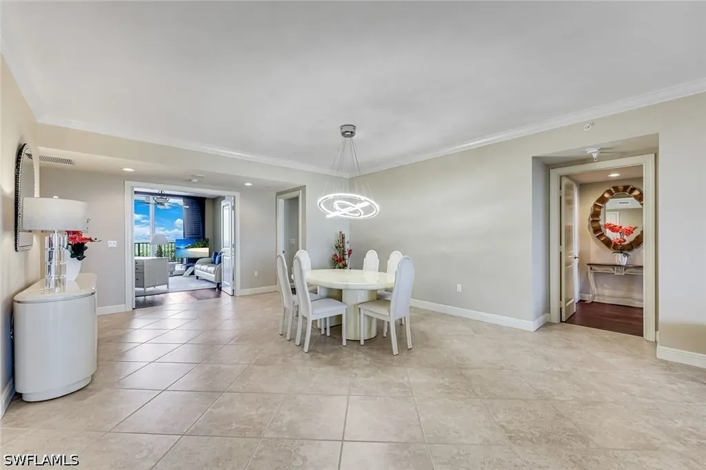 1050 Borghese Lane Naples FL 34114