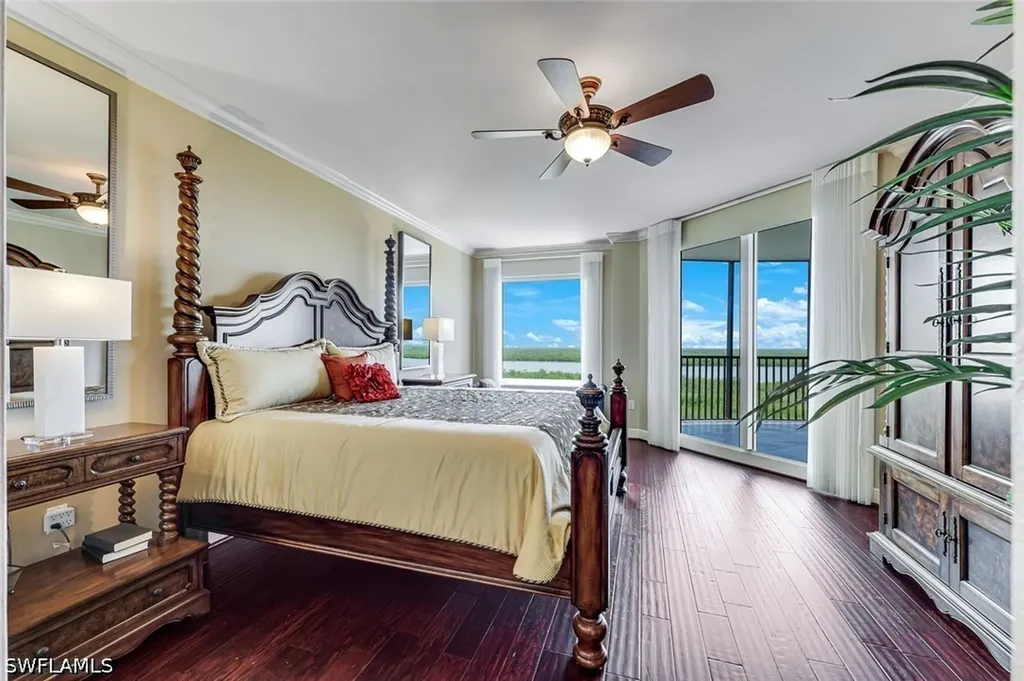 1050 Borghese Lane Naples FL 34114