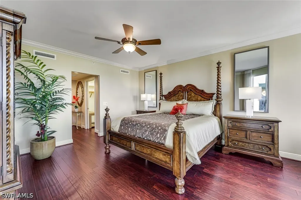 1050 Borghese Lane Naples FL 34114
