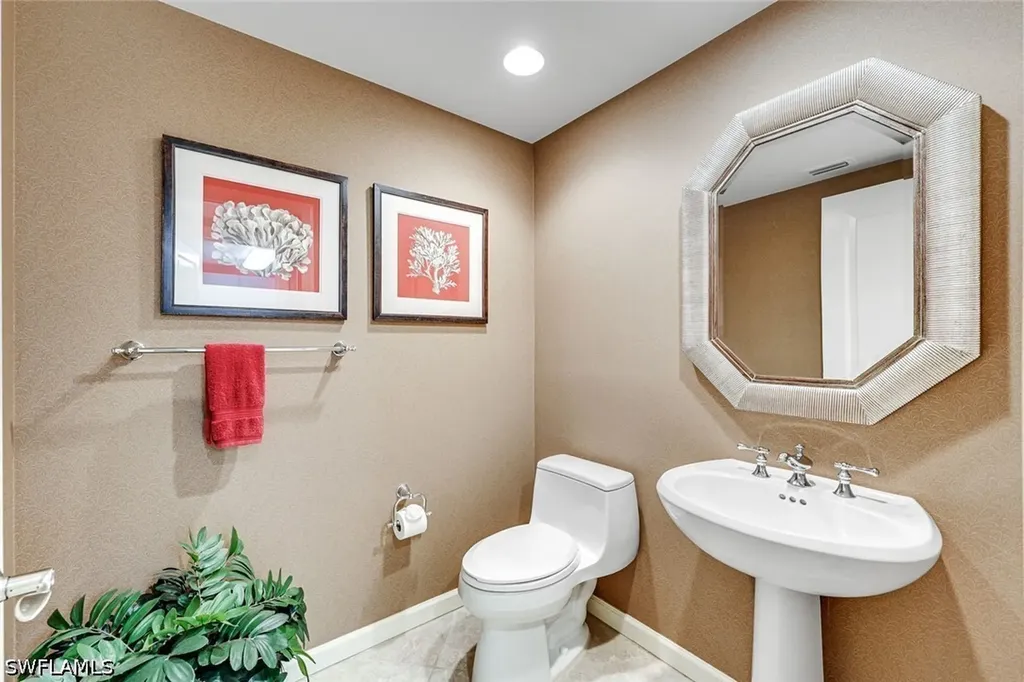 1050 Borghese Lane Naples FL 34114