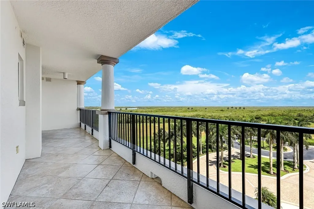 1050 Borghese Lane Naples FL 34114