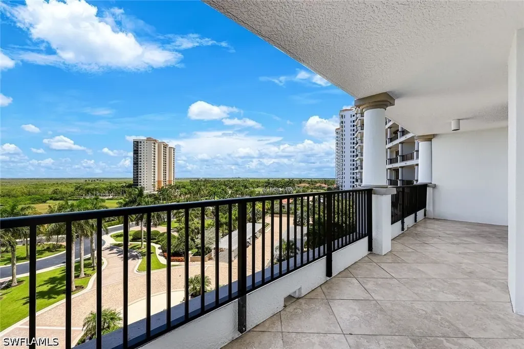 1050 Borghese Lane Naples FL 34114