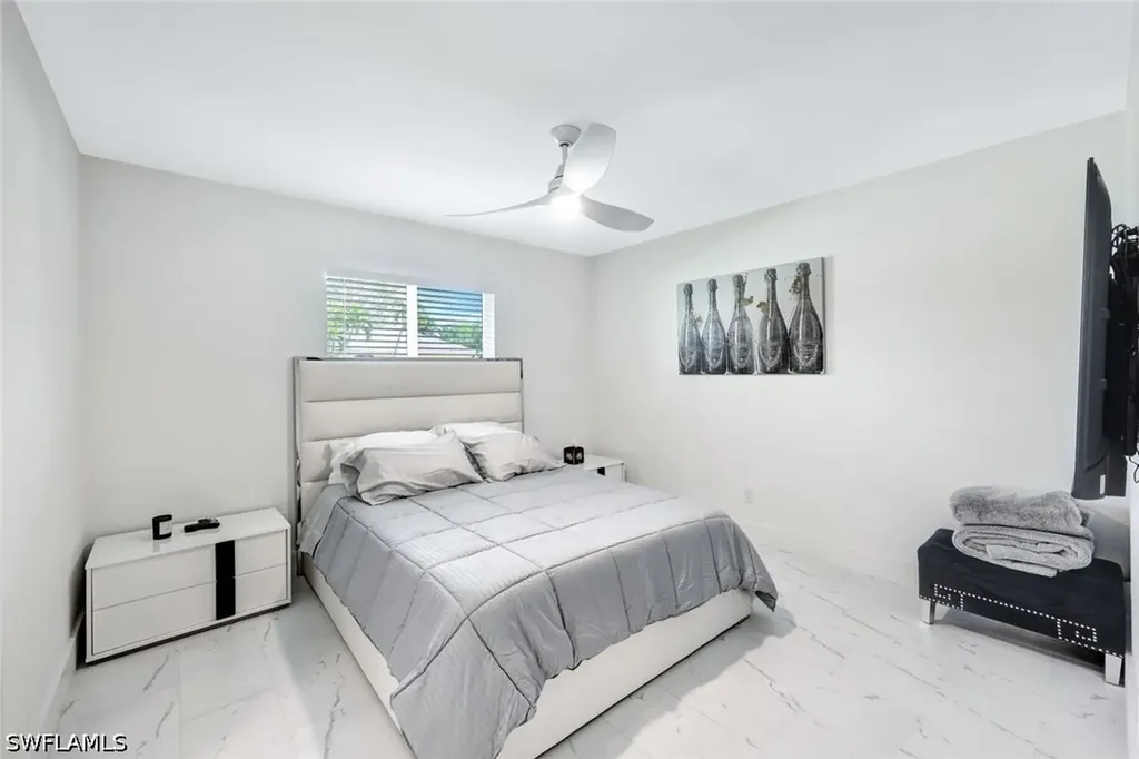 596 105th Avenue N Naples FL 34108