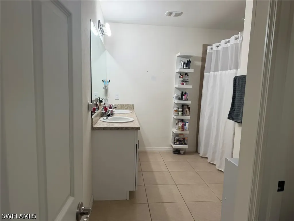 3440 27 Th Avenue NE Naples FL 34120