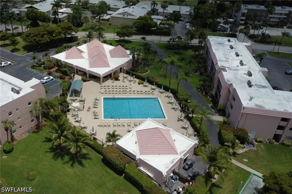 170 Turtle Lake Court Naples FL 34105