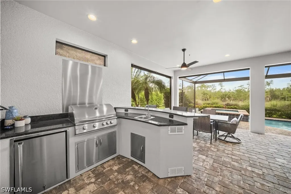 8879 Vaccaro Court Naples FL 34119