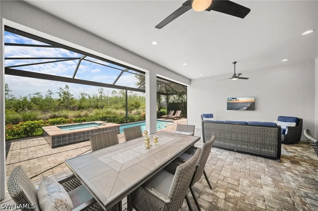 8879 Vaccaro Court Naples FL 34119