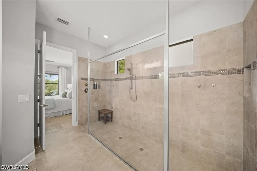 8879 Vaccaro Court Naples FL 34119