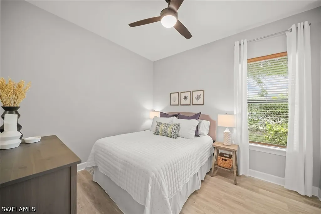 8879 Vaccaro Court Naples FL 34119