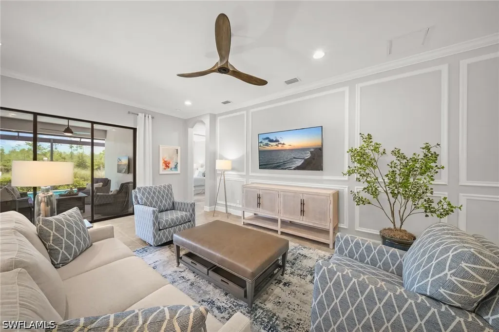 8879 Vaccaro Court Naples FL 34119