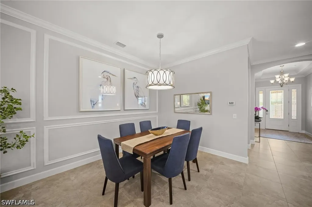 8879 Vaccaro Court Naples FL 34119
