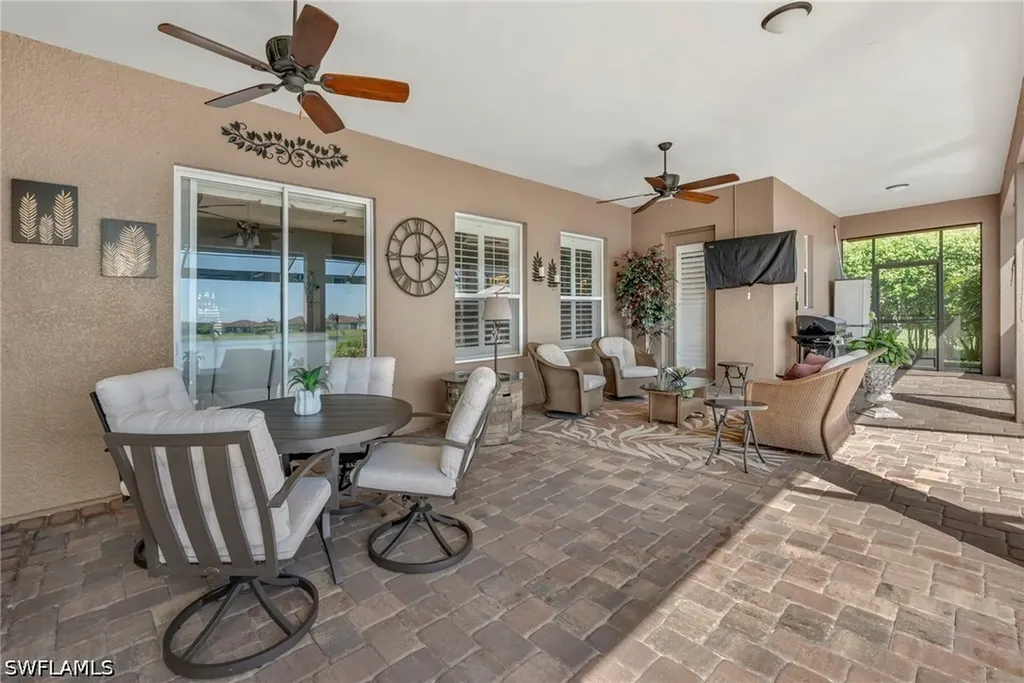 2111 Grove Drive Naples FL 34120