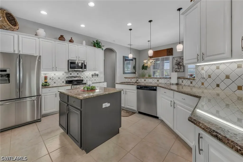2111 Grove Drive Naples FL 34120