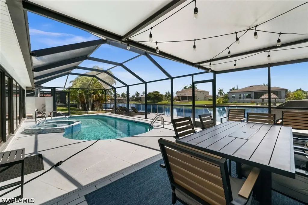 3911 SW 25th Court Cape Coral FL 33914