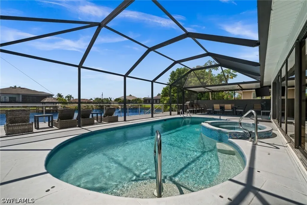 3911 SW 25th Court Cape Coral FL 33914