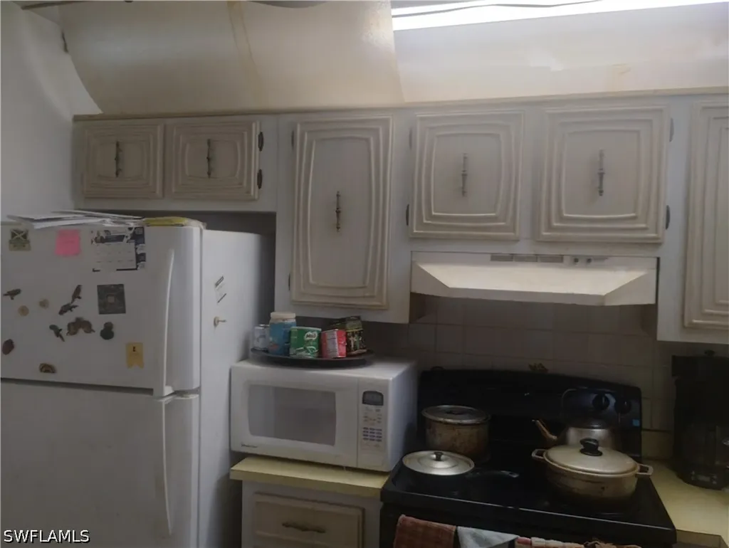 2831 Somerset Drive Lauderdale Lakes FL 33341