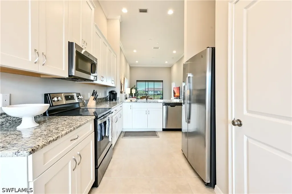 9386 Pocida Court Naples FL 34119