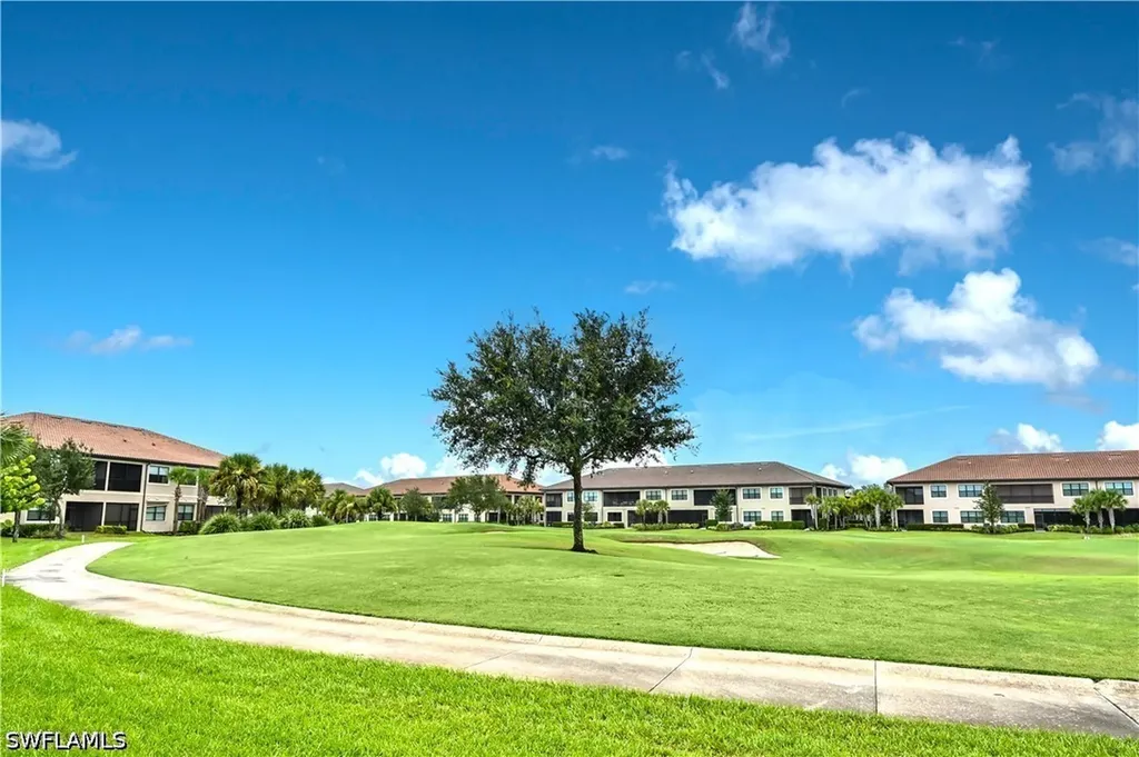9386 Pocida Court Naples FL 34119