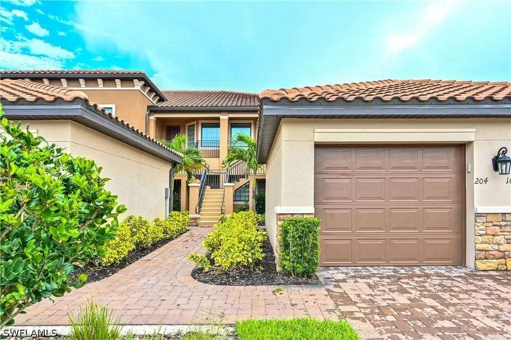 9386 Pocida Court Naples FL 34119