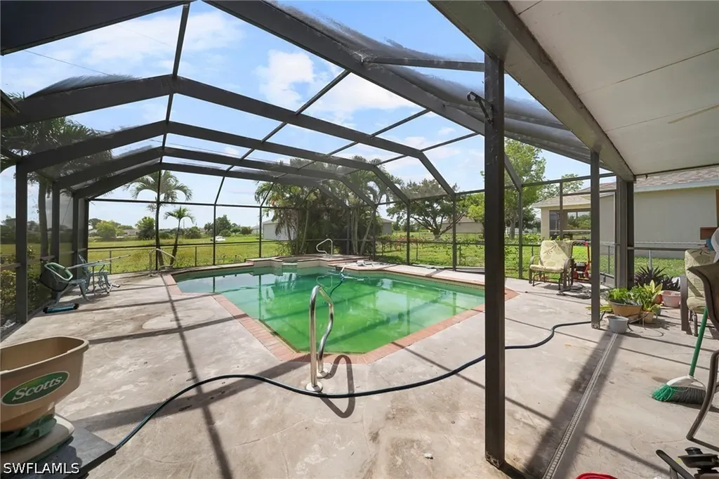 3013 NE 5th Avenue Cape Coral FL 33909