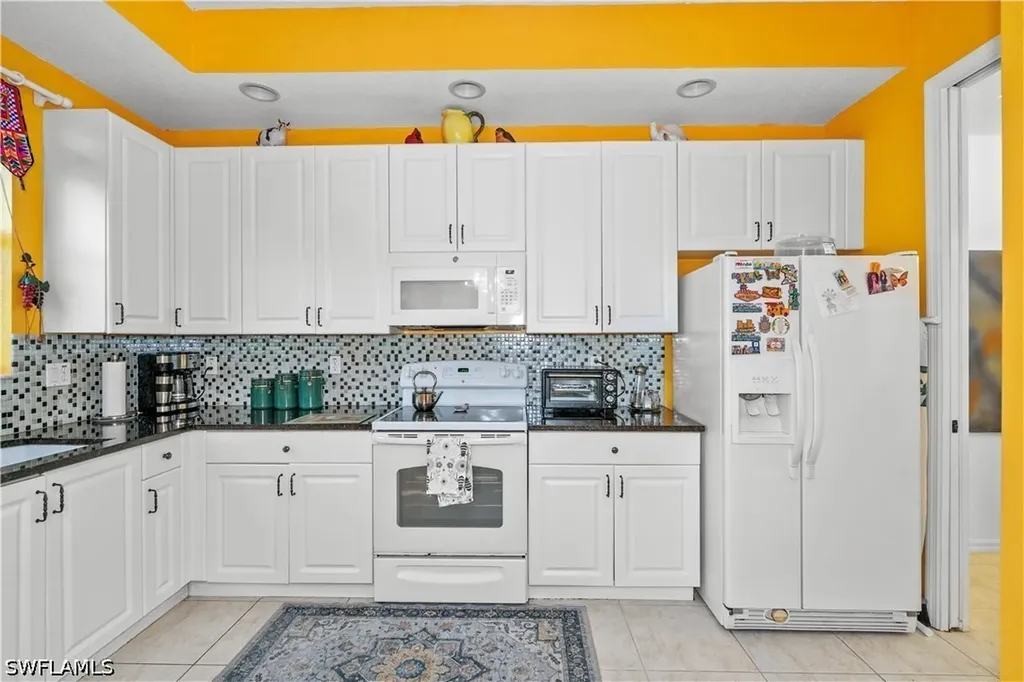 1405 Mariposa Circle Naples FL 34105