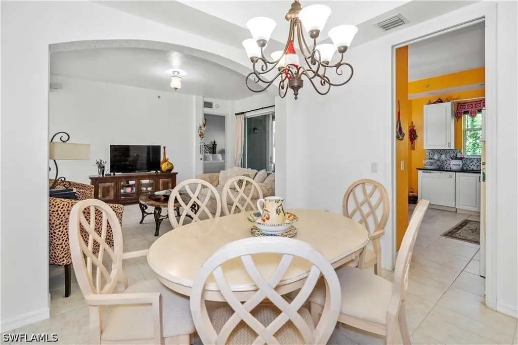 1405 Mariposa Circle Naples FL 34105