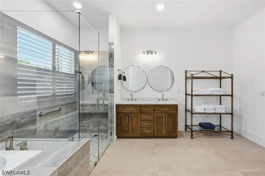 1232 Royal Palm Drive Naples FL 34103
