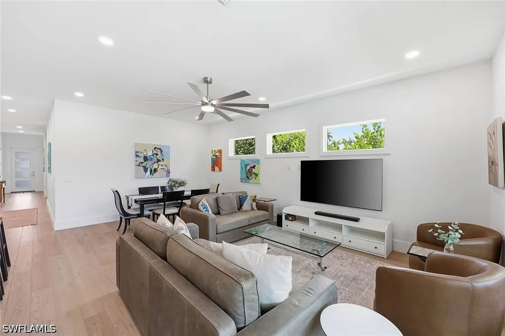 1232 Royal Palm Drive Naples FL 34103