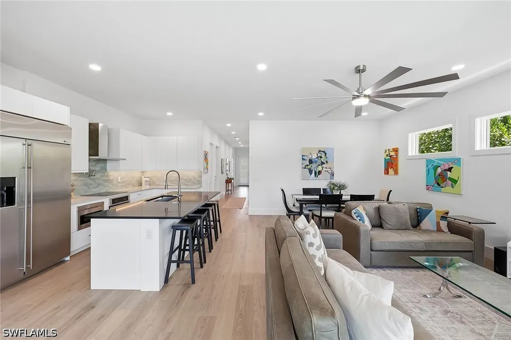 1232 Royal Palm Drive Naples FL 34103